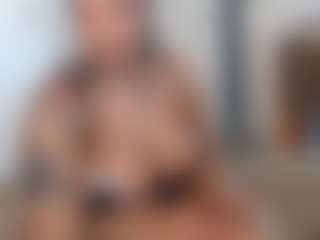 Elegance's Live Sex Cam Show
