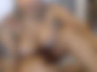 Elegance's Live Sex Cam Show