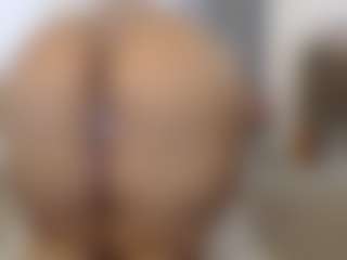 Elegance's Live Sex Cam Show