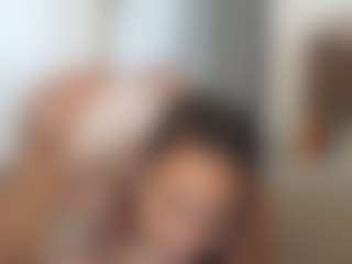 Elegance's Live Sex Cam Show