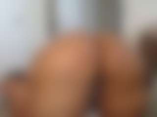 Elegance's Live Sex Cam Show