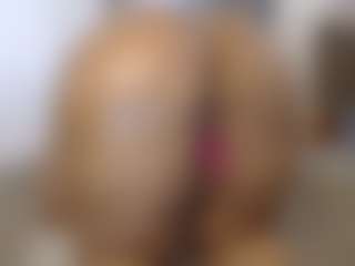 Elegance's Live Sex Cam Show