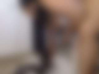 Elegance's Live Sex Cam Show