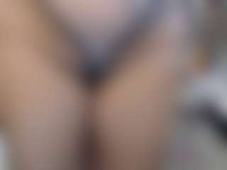 Elegance's Live Sex Cam Show
