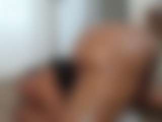 Elegance's Live Sex Cam Show