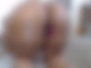 Elegance's Live Sex Cam Show