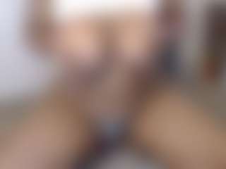 Elegance's Live Sex Cam Show