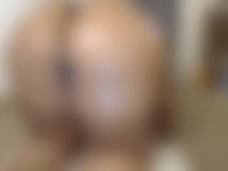 Elegance's Live Sex Cam Show