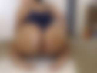 Elegance's Live Sex Cam Show