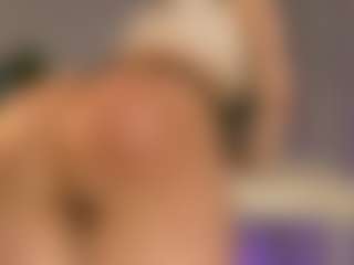 Live cam show with mimmyfit - Oil on hotwifechat.live