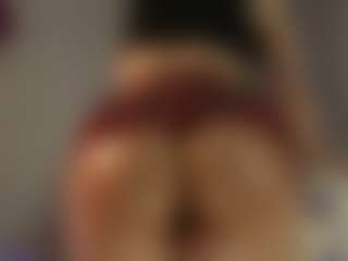 Live cam show with mimmyfit - Oil on CamClone