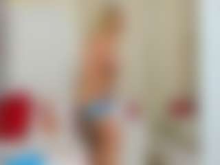 Live cam show with Anna - Handjob on hrnylive.com