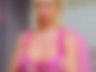 Live cam show with Anna - Lesbian on Camming Site
