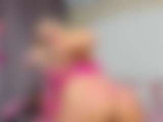 Live cam show with Anna - Lesbian on SpunkLive