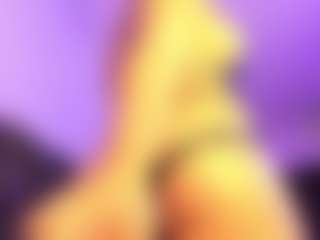Moon's Live Sex Cam Show