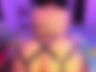 Moon's Live Sex Cam Show