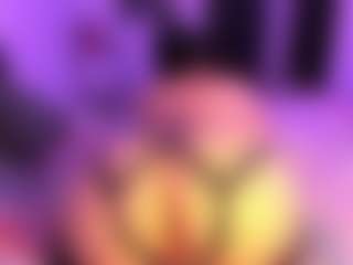 Moon's Live Sex Cam Show