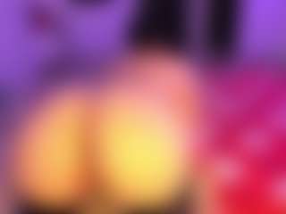 Moon's Live Sex Cam Show
