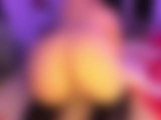 Live cam show with Moon - Butt Plug on Camsoda