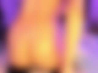 Moon's Live Sex Cam Show