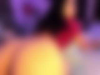 Live cam show with Moon - Bedroom Curvy on Hubzter Live