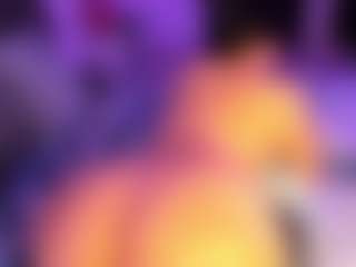 Moon's Live Sex Cam Show