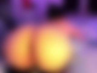 Moon's Live Sex Cam Show