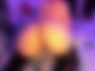 Moon's Live Sex Cam Show