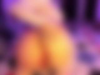 Moon's Live Sex Cam Show