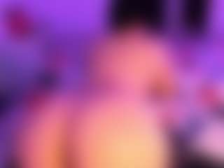 Moon's Live Sex Cam Show