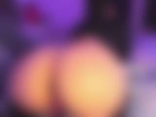Moon's Live Sex Cam Show