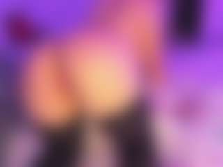 Moon's Live Sex Cam Show