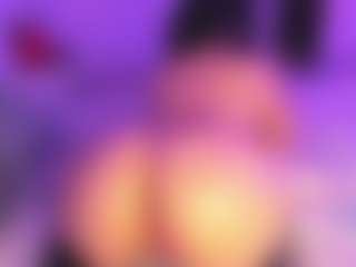 Moon's Live Sex Cam Show