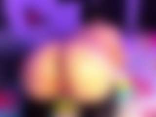 Moon's Live Sex Cam Show