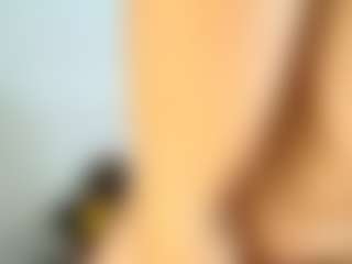 Live cam show with miss-leyla - Middle Aged on liverealitysex.com