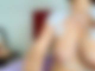 Live cam show with miss-leyla - Red Hair on intimatelivegirls.com