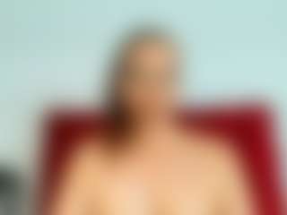 Live cam show with miss-leyla - Red Hair MILF on Fling VIP Chat