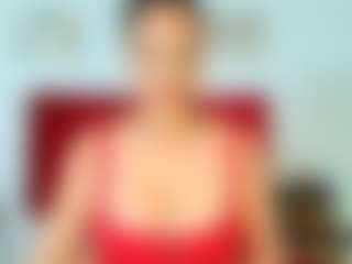 Live cam show with miss-leyla - Gamer MILF on Camsoda Late Night
