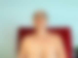 Live cam show with miss-leyla - Spy MILF on CSO-WL