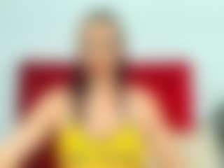 Live cam show with miss-leyla - Shaved Pussy MILF on Camsoda.co