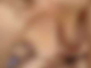 miss-leyla MILF webcam performer live streaming