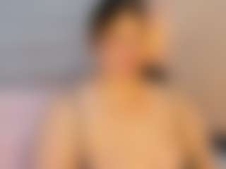 Eymi's Live Sex Cam Show