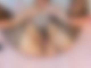 Eymi's Live Sex Cam Show