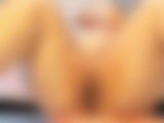 Eymi's Live Sex Cam Show