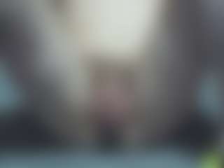 Live cam show with JumboBrain - Gray Eyes on Gym Cam Girls