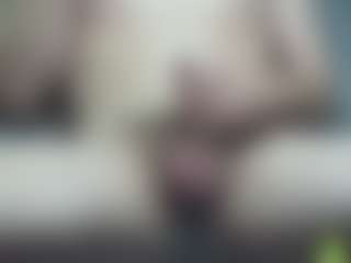 Live cam show with JumboBrain - Handjob on intimatelivegirls.com