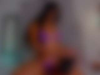 LoandraWet's Live Sex Cam Show