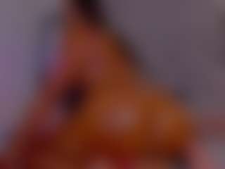 LoandraWet's Live Sex Cam Show