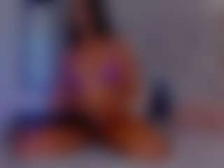 LoandraWet's Live Sex Cam Show