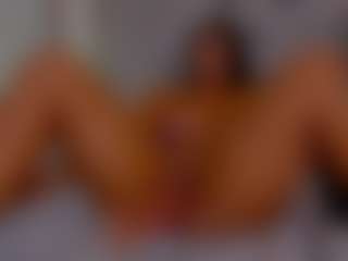 LoandraWet's Live Sex Cam Show